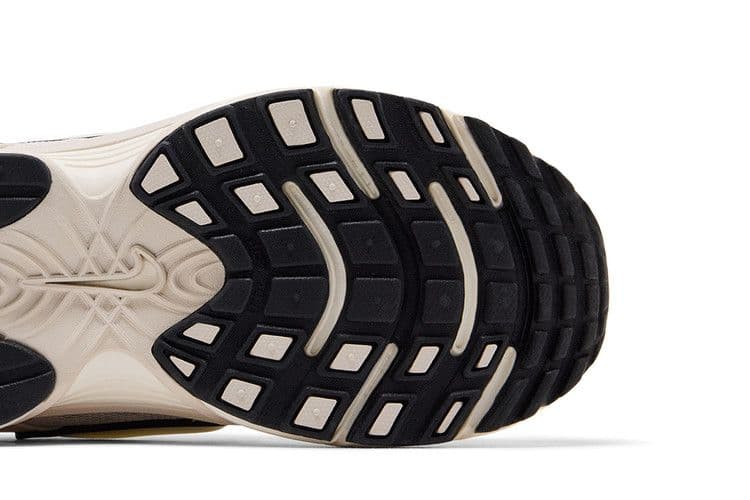 Nike V5 RNR Light Orewood Brown Black Pale Ivory (Women's) — foto 6