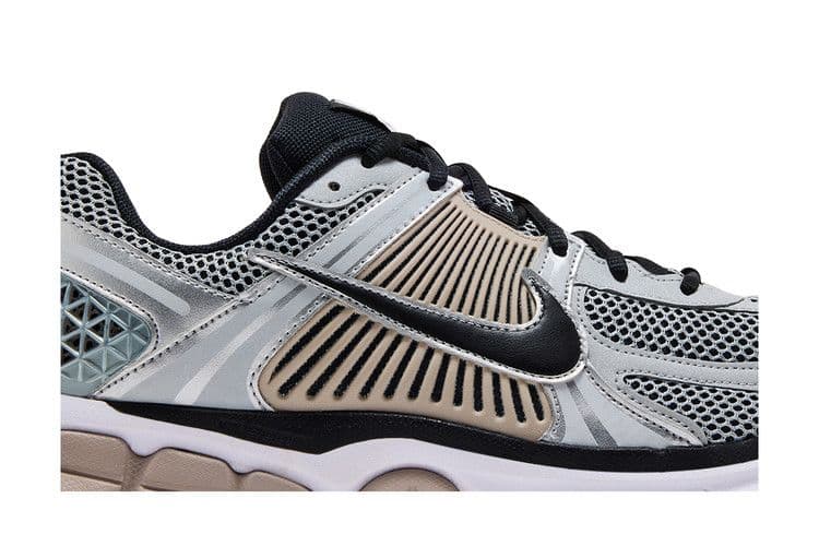 Nike Zoom Vomero 5 Metallic Silver College Grey — foto 3