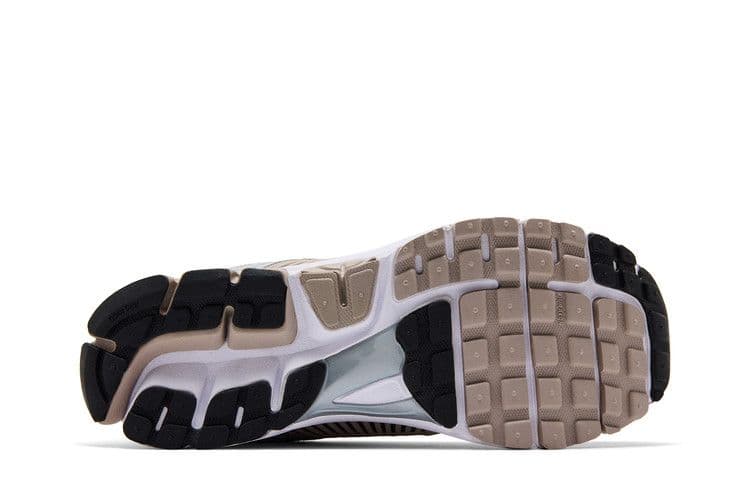 Nike Zoom Vomero 5 Metallic Silver College Grey — foto 5