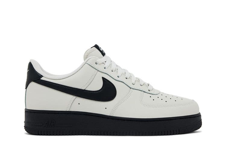 Nike Air Force 1 '07 'Light Bone Black' — foto 2
