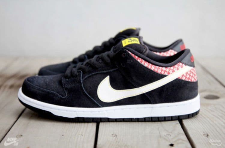 Nike SB Dunk Low Firecracker