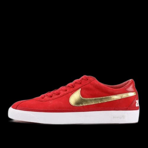 Nike SB Bruin Supreme Metallic Gold