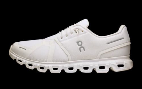 On Running Cloud 6 All White