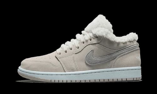 Jordan 1 Low SE Sherpa Fleece (Women's)
