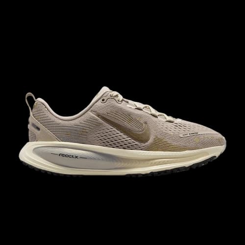 Nike Vomero 18 Cream Coconut Milk Metallic Gold Grain (GS)
