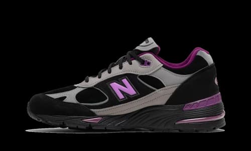 New Balance 991 Stray Rats Black