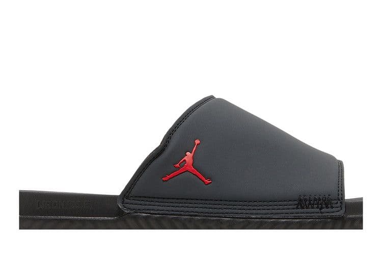 Jordan Play Slide Anthracite University Red — Jordan en Ibiza