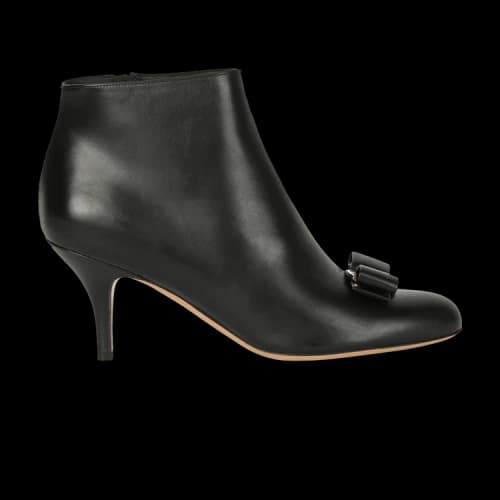 Ferragamo Vara Bow Ankle Boots Black (Narrow Width) (Women's)