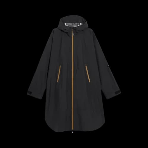 ON x Loewe Cape 'Black'