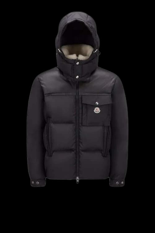 Moncler Braye Short Down Jacket Black