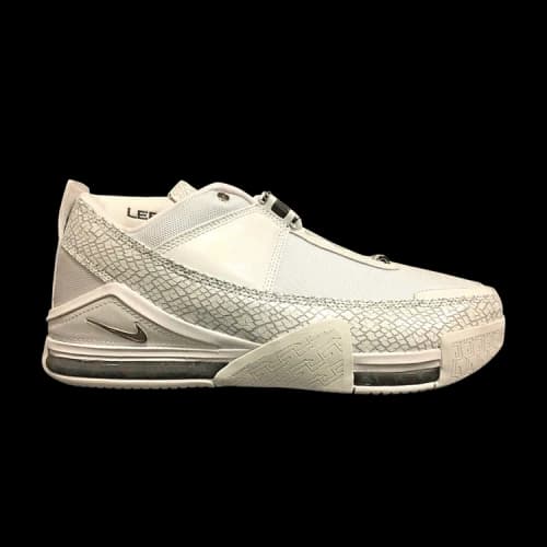 Nike Zoom LeBron 2 Low 'Snakeskin' Sample