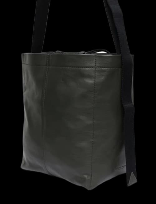 Bottega Veneta Leather Shoulder Bag Black