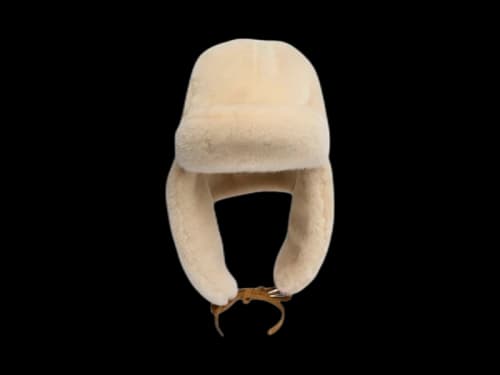 Jacquemus La Chapka Shearling Hat Off White