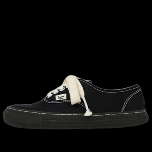 Maison MIHARA YASUHIRO PAST Sole 5 - Hole Low-top Sneaker 'Black'
