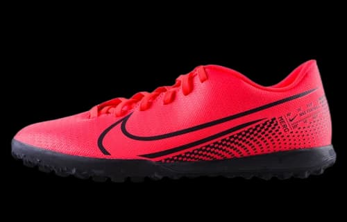 Nike Mercurial Vapor 13 Club Low-Top Soccer Shoes Red/Black