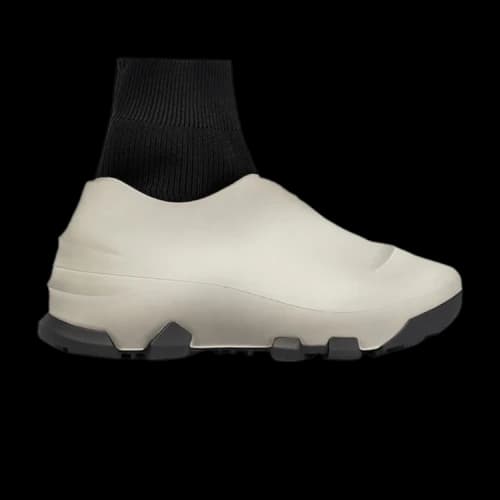 Givenchy Monumental Mallow High Cream Black
