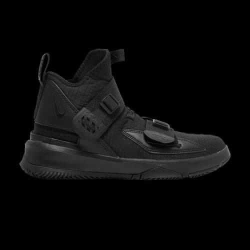 Nike LeBron Soldier 13 Flyease GS 'Triple Black'