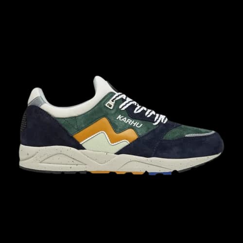 Karhu Aria 95 'Night Sky June Bug'
