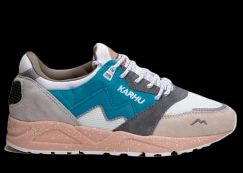Karhu Aria 95 Month of the Pearl Pack