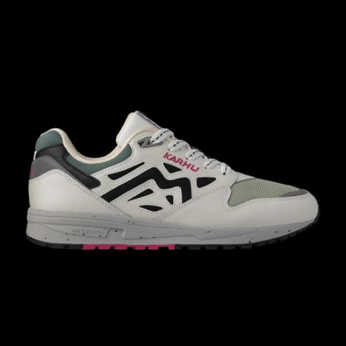Karhu Legacy 96 'Bright White Jet Black'