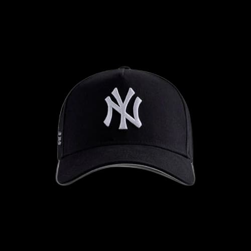 Kith x New Era for AMNH Yankees Snapback 'Black'