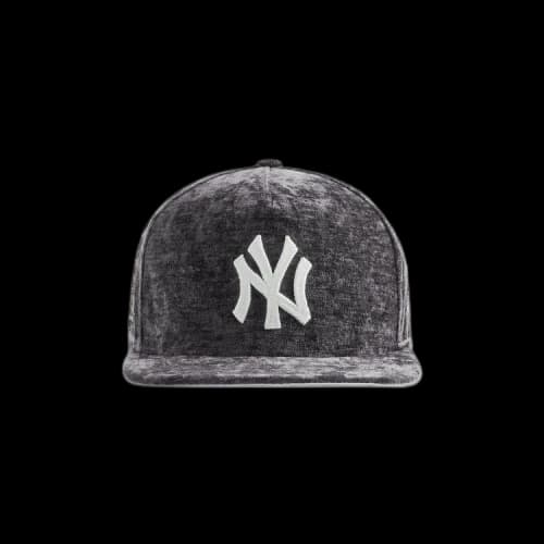 Kith & New Era For The New York Yankees Chenille 9Fifty A-Frame Snapback 'Fuel'