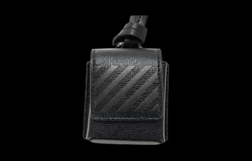 OFF-WHITE Diag Stripe Airpod Case Black