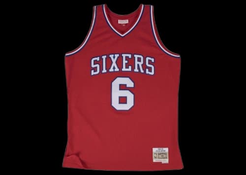 Mitchell & Ness Philadelphia 76ers 1982-83 Julius Erving Swingman Jersey Scarlet