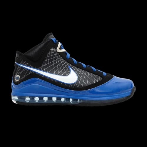 Nike Air Max LeBron 7 'Kentucky Wildcats' PE
