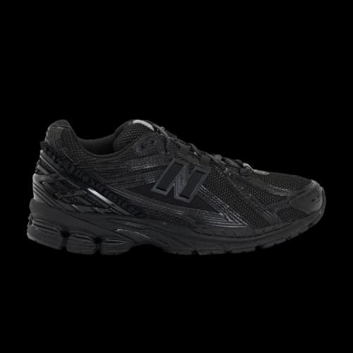 New Balance 1906R Triple Black Frill