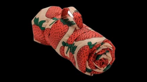 Baggu Puffy Picnic Blanket Strawberry