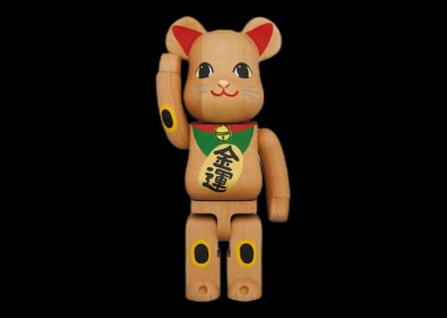 Bearbrick Karimoku Maneki Neko (Lucky Cat) 400%