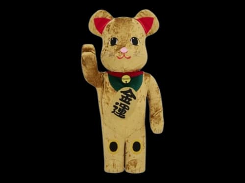 Bearbrick Maneki Neko Gold Wealth Luck Kigurumi 1000%