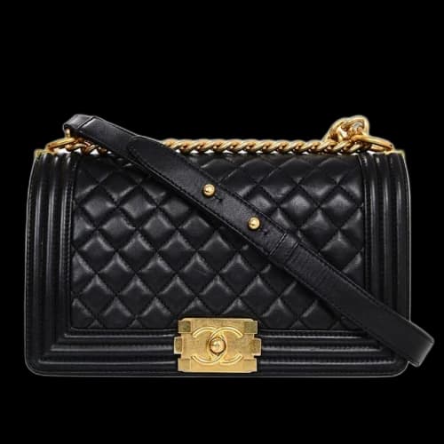 Chanel Boy Flap Quilted Lambskin Gold-tone Medium Black