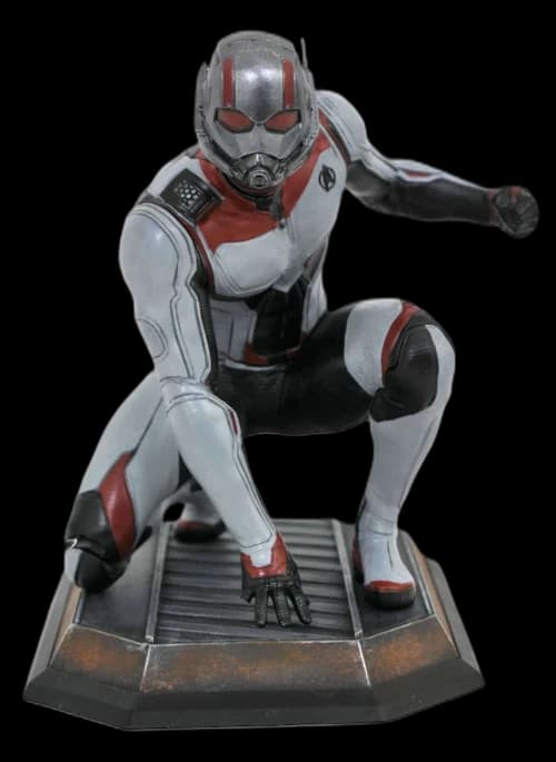Diamond Select Toys Marvel Gallery Ant-Man Quantum Realm Collectible PVC Statue