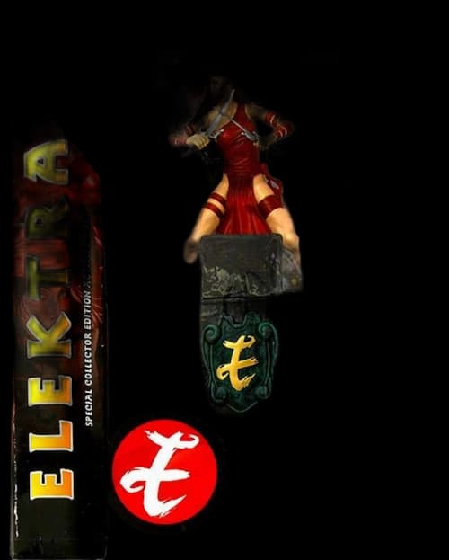 Diamond Select Toys Marvel Select Elektra Action Figure