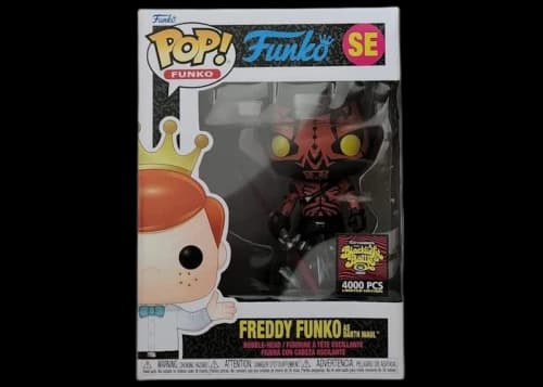 Funko Pop! Fundays Box of Fun Blacklight Battle Freddy Funko As Darth Maul SE (LE 4000)