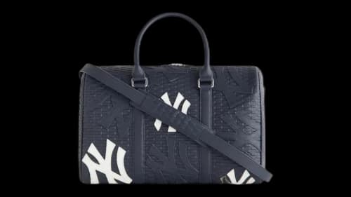 Kith x New York Yankees Traveler K40 Bag Nocturnal