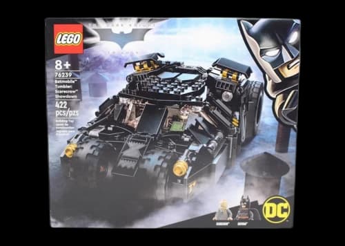 LEGO Batman Batmobile Tumbler: Scarecrow Showdown Set 76239 Black