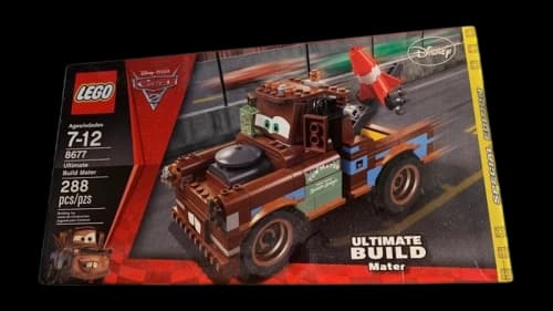 LEGO Cars 2 Ultimate Build Mater Set 8677