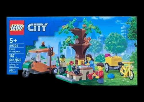 LEGO City Picnic In The Park Set 60326
