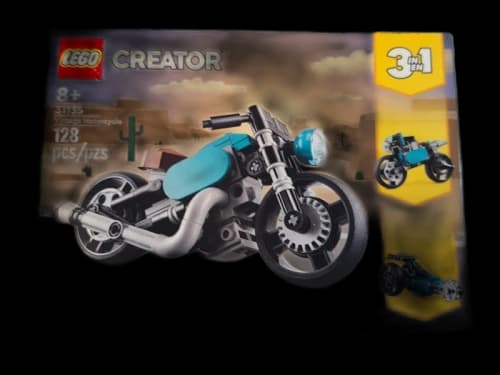 LEGO Creator 3in1 Vintagr Motorcycle Set 31135