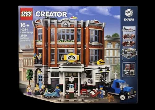 LEGO Creator Corner Garage Set 10264