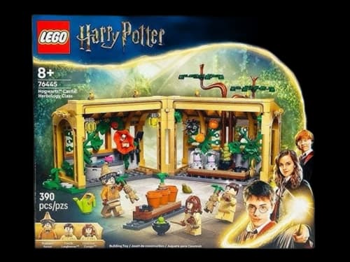 LEGO Harry Potter Hogwarts Castle: Herbology Class Set 76445
