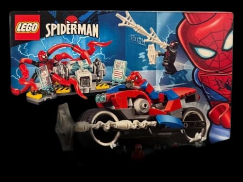 LEGO Marvel Spider-Man Spider-Man Bike Rescue Set 76113