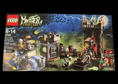 LEGO Monster Fighters The Crazy Scientist & His Monster Set 9466