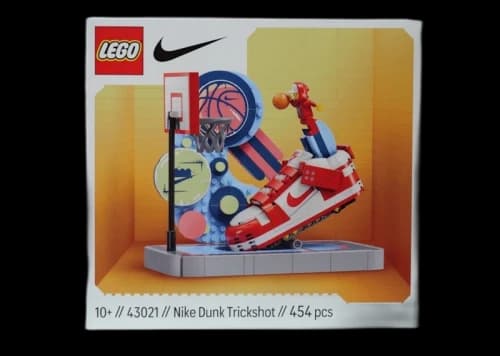 LEGO Nike Dunk Trickshot Set 43021