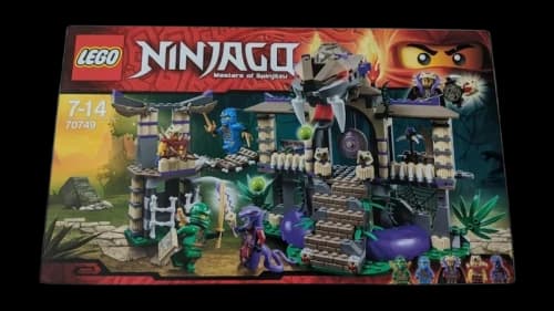 LEGO Ninjago Enter The Serpent Set 70749