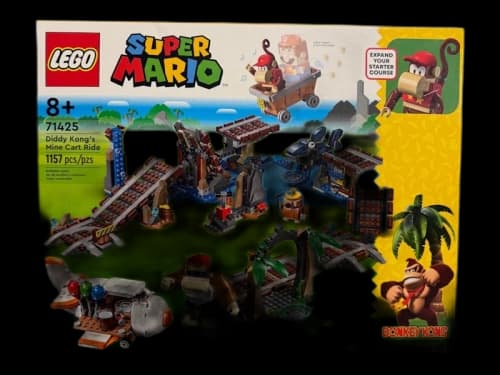 LEGO Super Mario Diddy Kong's Mine Cart Ride Donkey Kong Expansion Set 71425