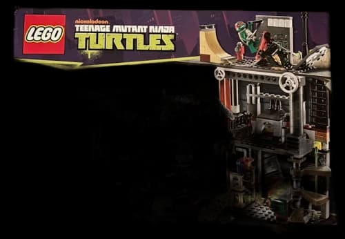 LEGO Teenage Mutant Ninja Turtles Turtle Lair Attack Set 79103